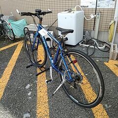 721B TREK クロスバイク 700×32Cの画像