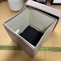 収納つきチェストの画像