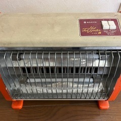 昭和レトロ　三洋電気製のファン付き遠赤ヒーターの画像