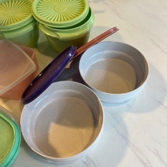 Tupperware社正規品密閉容器➕ガラス保存瓶の画像