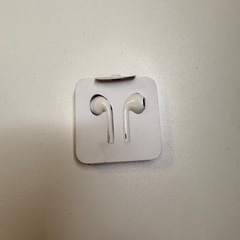 純正iPhone  ヘッドホン有線の画像