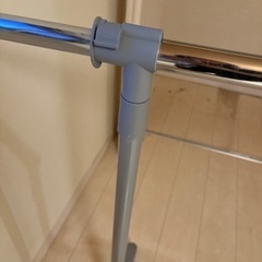 洋服掛けの画像