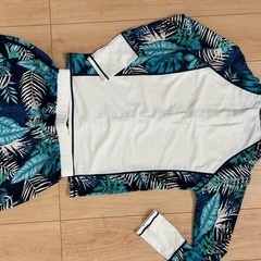 レディース ラッシュガード 水着 上下の画像