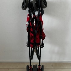 【差し上げます】ベビーザらス アンブレラストローラー ベビーカー バギー 軽量 赤 星柄 トイザらスの画像
