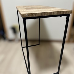 テーブル　机の画像