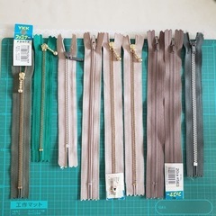 ファスナー24本まとめての画像