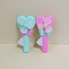 双子コーデ　キーホルダー　腕時計　子供の画像