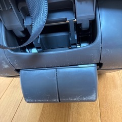 新生児専用シート付き　チャイルドシートの画像