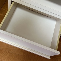 テレビボードの画像