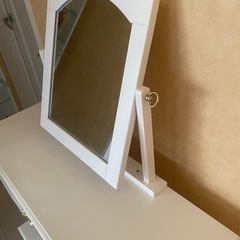 ドレッサー　椅子付きの画像