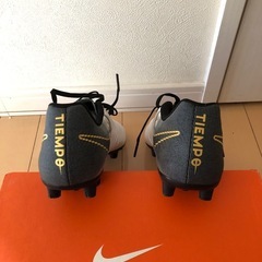 NIKEティエンポ 
サッカースパイク24.5cmの画像