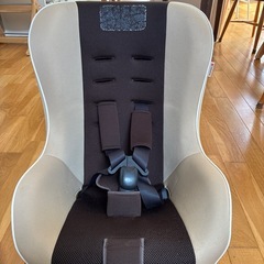 新生児専用シート付き　チャイルドシートの画像