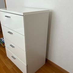 格安！衣類タンスの画像