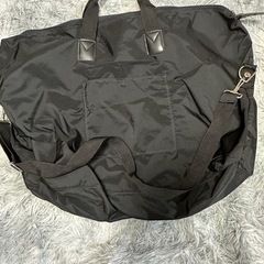 旅行バッグの画像
