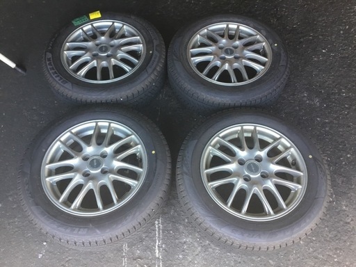 アクア スイフト175/65R15 アルミホイール付きスタッドレスタイヤ 4本