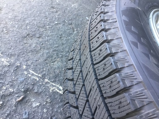 アクア スイフト175/65R15 アルミホイール付きスタッドレスタイヤ 4本