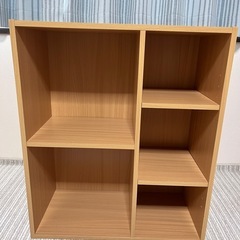 収納棚の画像