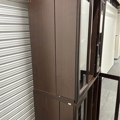 小島工芸　木製ガラスキャビネット　収納棚　食器棚の画像