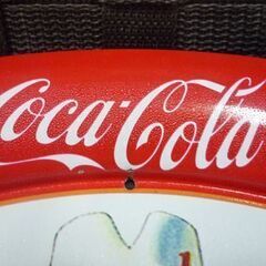 ① Coca-Cola ブリキ 円型トレイ 直径31.5cm アメリカン雑貨 コカ・コーラ トレイ インテリア雑貨 プレート 飲食店 ガレージ 札幌市東区 新道東店の画像