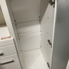 食器棚の画像