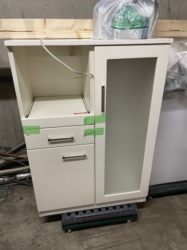 食器棚　キッチン棚　キッチンボード