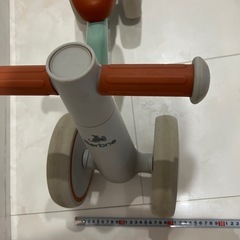子供用三輪車の画像
