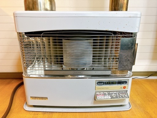 半密閉式石油ストーブ 煙突ストーブ