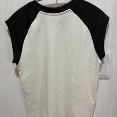 リーバイス　Tシャツの画像