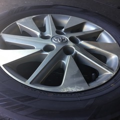 215/65R16 トヨタ純正ホイール付きスタッドレスタイヤ 4本の画像