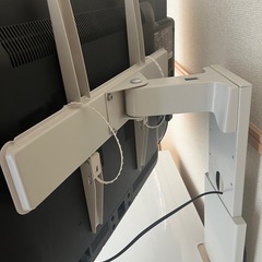 美品 廃盤モデル IKEA テレビ台120センチ　天面ガラス仕立ての画像