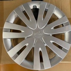 ダイハツキャスト未使用１台分純正ホイル、ホイルキャップセットの画像