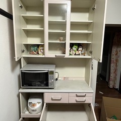 【急募】食器棚の画像