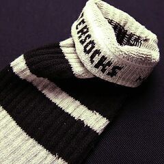 (3946) SkaterSocks ロングソックス 靴下 男女兼用 ソックス スケボー チューブソックス Knee high Grey tube socks with Black stripes style 1 (22インチ) SKATE SK8 スケートボードの画像