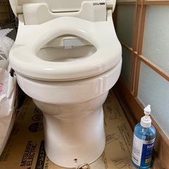 TOTO一体型,便器HV CES667型の画像