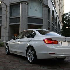 ※全コミ価格(乗出し相場120万以上)※ BMW320i MスポーツAW 自動追従 ドライビングアシスト パワーシート 前後ドラレコの画像