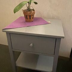 Ikea イケア　GULLABERG グラベリ　サイドテーブル　グレー　ほぼ新品　取りに来てくださる方限定の画像