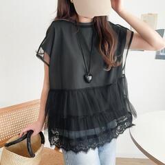 新品未使用タグ付き。Javaジャバコラボ》チュールレイヤード＆グラフィックプリントTシャツ2点セットが嬉しい♪マルチウェイバックティアード レースチュール＆ロックTの画像