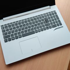 Lenovo ノートパソコン①の画像