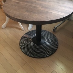 【美品】デザイン　テーブルの画像