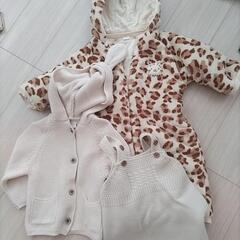 抱っこ紐&新生児服グッズ多数の画像