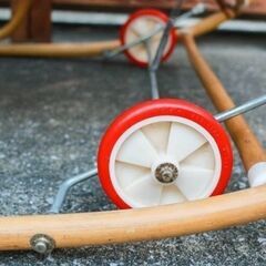【武蔵小山店】 ゆりかご 車輪付き　藤　ラタン　揺籠　揺かご　クーファン　クーハン　アンティーク　ミニベッド　ベビーベッド の画像