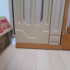 お引き取り願います　日本育児　ベビーゲート　スマートゲート&スリムゲートセットの画像