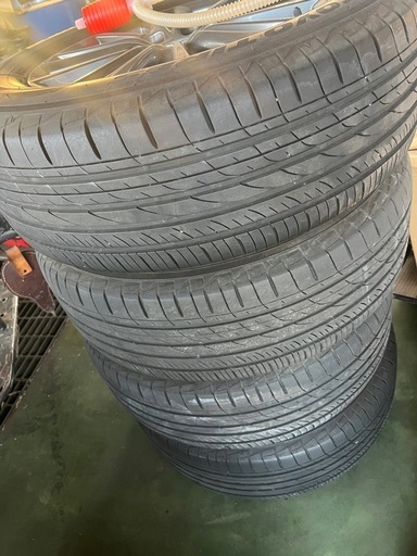 SUV タイヤ　ホイール　225/65 R17 