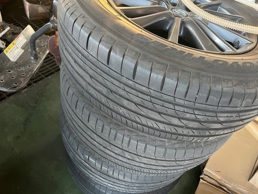 SUV タイヤ　ホイール　225/65 R17 