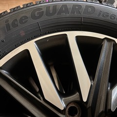 205/60/16トヨタ純正 冬タイヤ バリ山 美品の画像