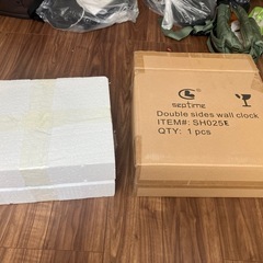 掛け時計（未使用品）の画像