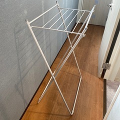引取先決まりました！IKEAの商品！洗濯物干しの画像