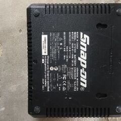 スナップオン 充電器&バッテリー売ります‼️の画像
