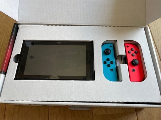 ジモティ来店特価!! スイッチ 任天堂 ブルー/レッド J-11239