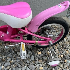 キッズ自転車(ヘルメットおまけ)14インチの画像